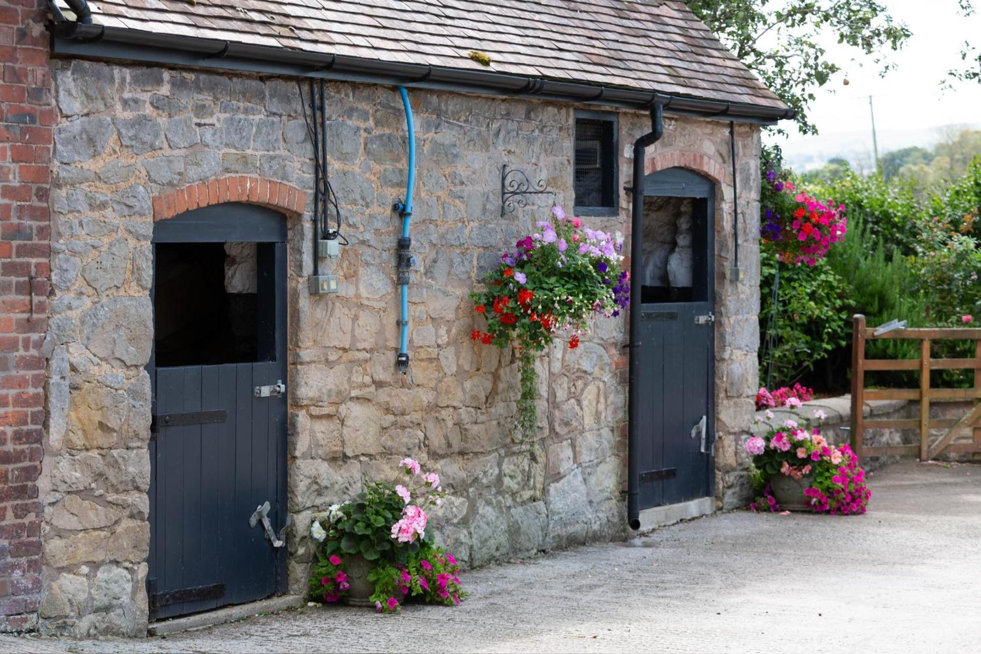 The Caradoc Villa ชรูว์สเบอรี ภายนอก รูปภาพ